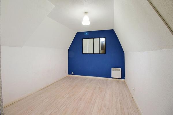 DRAGUIGNAN LOCATION APPARTEMENT STUDIO MEUBLE