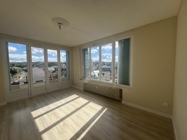 Appartement à louer 695 € CC Montluçon 3 p 53 m² DPE E