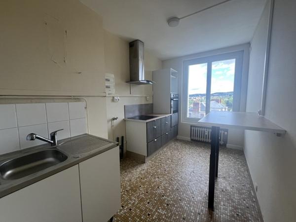 Appartement à louer 695 € CC Montluçon 3 p 53 m² DPE E