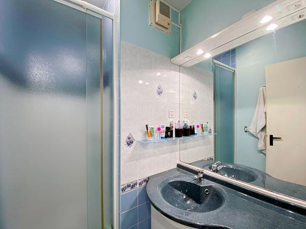 Appartement 2 pièce(s) 200 m de la plage