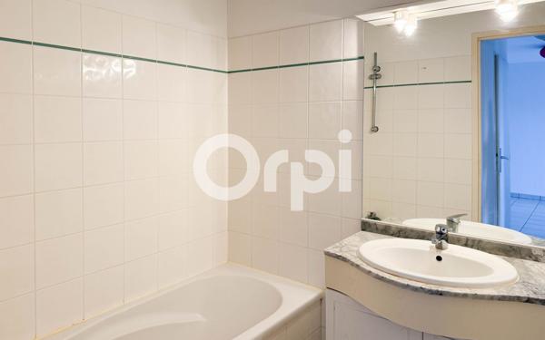 Appartement à louer    2 pièces •  Échillais