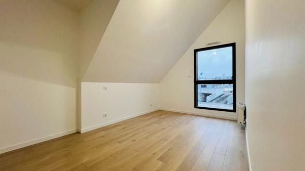 Dpt Finistère (29), à vendre au cœur du centre ville de QUIMPER, appartement T2 de 59,72 m² habitable - Terrasse.