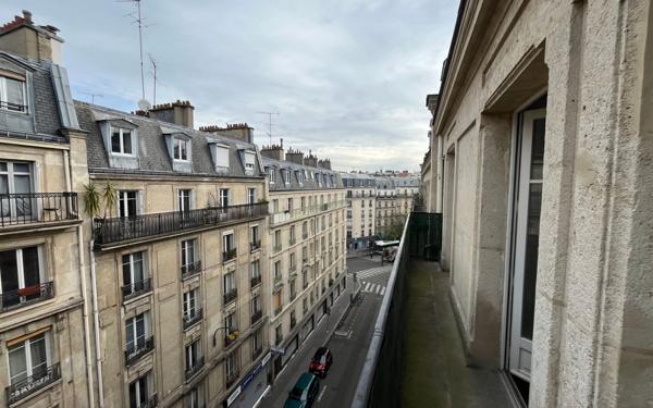 Appartement à vendre    2 pièces • 34,62 m2 Paris 18