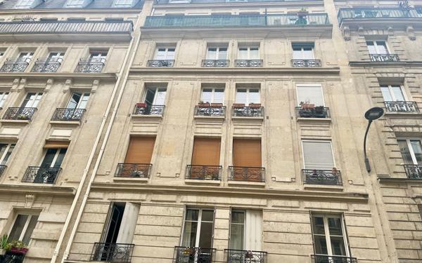Appartement à vendre    2 pièces • 34,62 m2 Paris 18