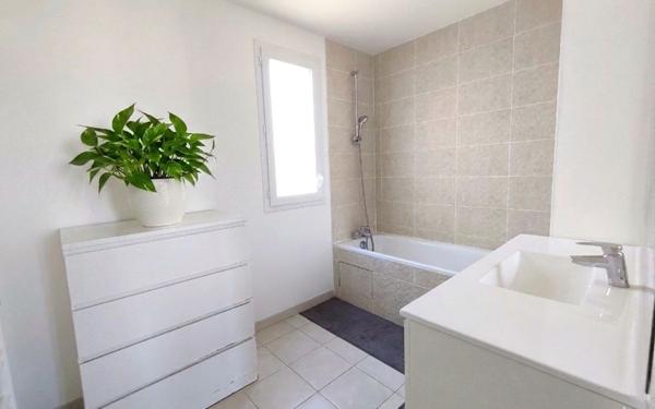 Maison à vendre    4 pièces • 91 m2 Épône