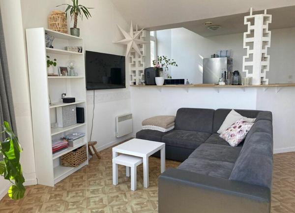 Immeuble à vendre    1 pièce • 499 m2 Montrichard