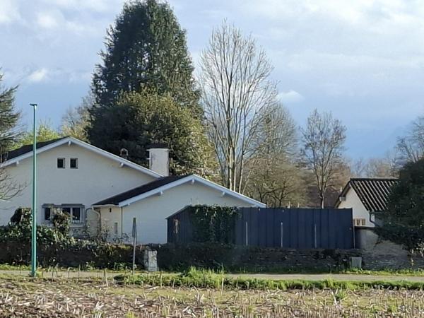 À vendre - Maison ancienne, 5 pièces située à Baudrex (64800)