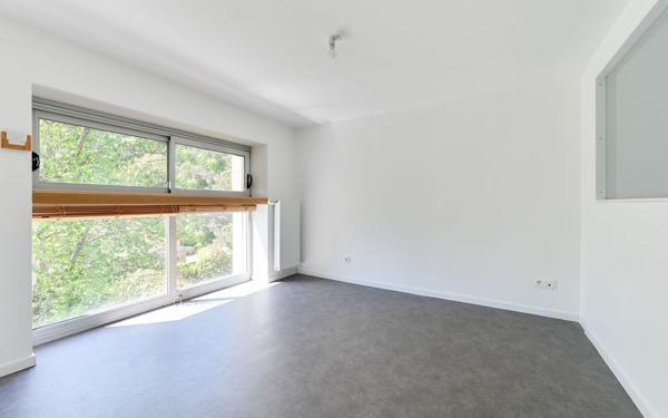 Duplex loft de caractère - 139 m² - Studio indépendant · Rez-de-jardin