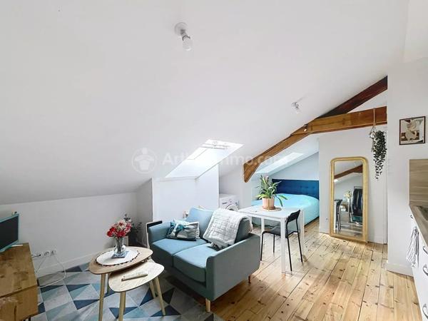 Location                                                      Appartement
                        
                                         20 m2                     à Clermont-Ferrand