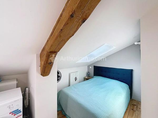 Location                                                      Appartement
                        
                                         20 m2                     à Clermont-Ferrand