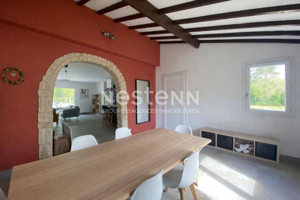 Maison de plain pied lumineuse et au calme absolu