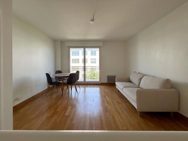 Appartement Poissy 2 pièce(s) meublés 42 m2

Loyer 970 €/mois charges comprises **

- Ref : 8747