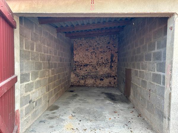 Location parking / box près de HONFLEUR - 12 m² - 75 €/mois