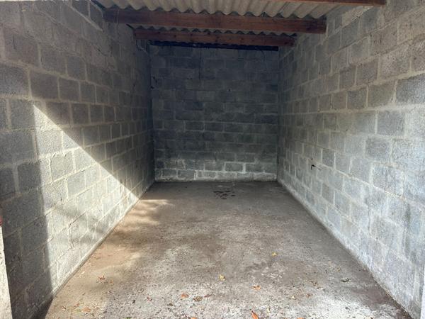 Location parking / box près de HONFLEUR - 12 m² - 75 €/mois