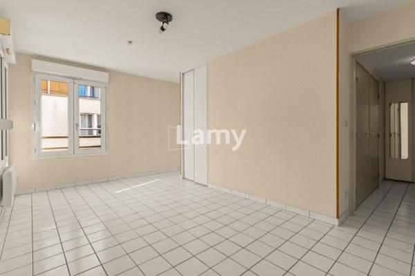 Parking + appartement