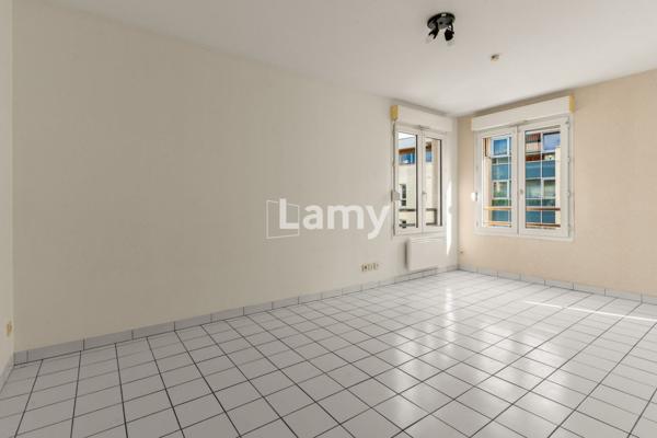 Parking + appartement