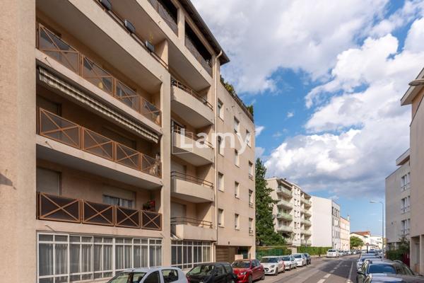 Parking + appartement