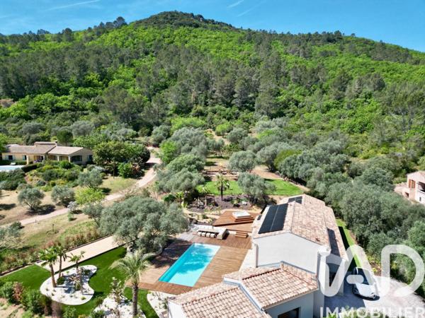 Maison à vendre 7 pièces 250 m² Le Luc