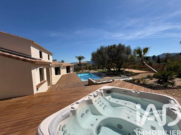 Maison à vendre 7 pièces 250 m² Le Luc