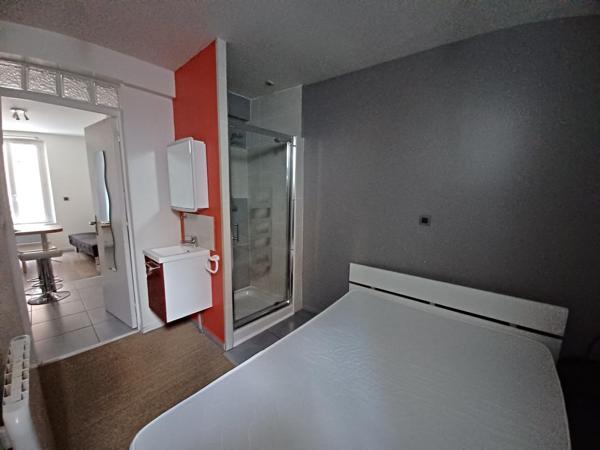 LOCATION T1BIS SEMI MEUBLE RODEZ SANS FRAIS D AGENCE