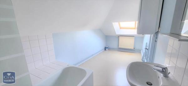 Appartement à louer 3 pièces 52.91m² Crécy-sur-Serre (02270)