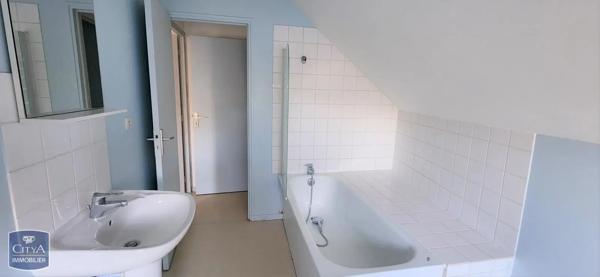 Appartement à louer 3 pièces 52.91m² Crécy-sur-Serre (02270)