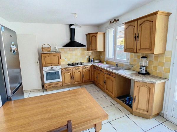 Maison à vendre    5 pièces •  Saint-Péray