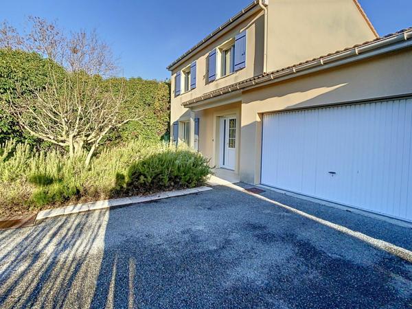 Maison à vendre    5 pièces •  Saint-Péray