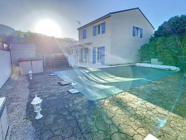 Maison à vendre    5 pièces •  Saint-Péray