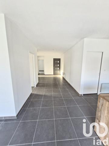 Maison traditionnelle 5 pièces de 86 m² à Les Bordes (45460)