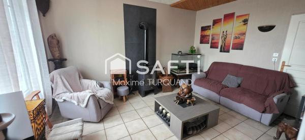 Maison 180m² 3/4 chambres, 913m² de terrain+ garage.