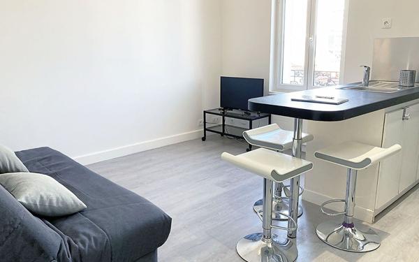 Appartement à louer    1 pièce • 21,89 m2 Châtillon