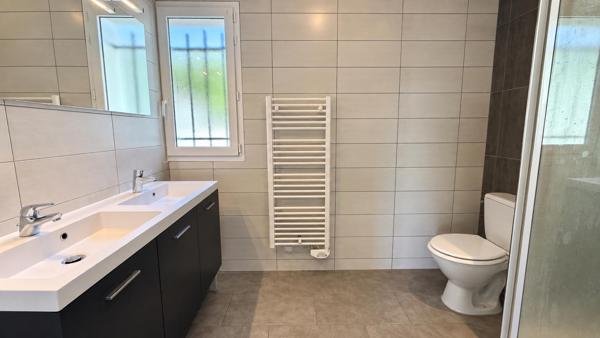 Maison T4 de plain pied avec garage à 5 minutes de CAHORS