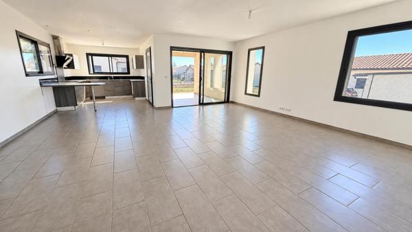 Maison T4 de plain pied avec garage à 5 minutes de CAHORS