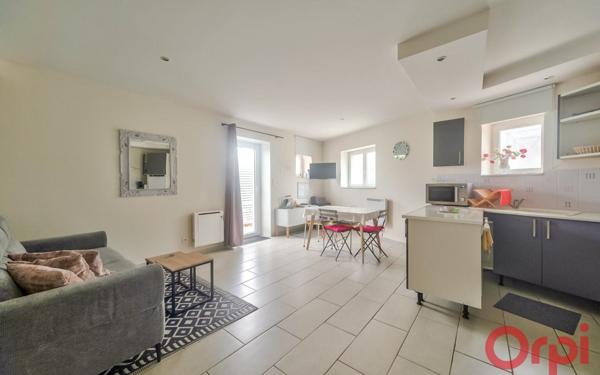 Maison à vendre    5 pièces • 234,74 m2 Mâcon