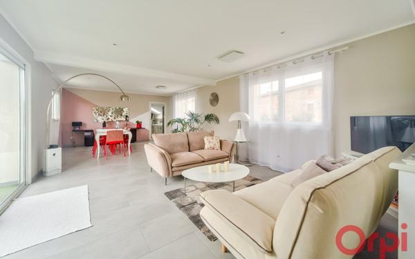 Maison à vendre    5 pièces • 234,74 m2 Mâcon