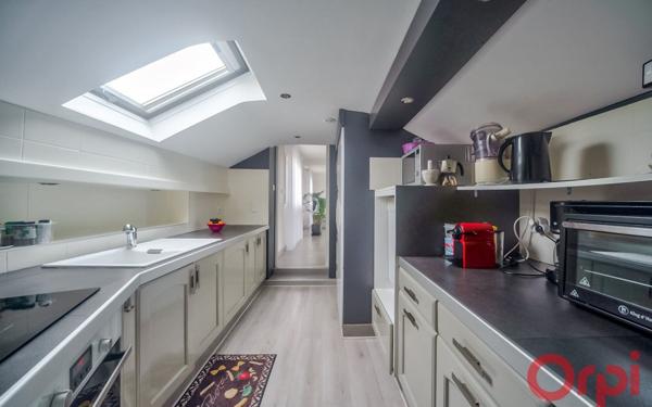 Maison à vendre    5 pièces • 234,74 m2 Mâcon