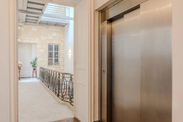 Appartement meublé - 2 chambres - Ascenseur - Parking - Hôtel de Saige