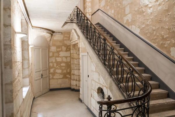 Appartement meublé - 2 chambres - Ascenseur - Parking - Hôtel de Saige