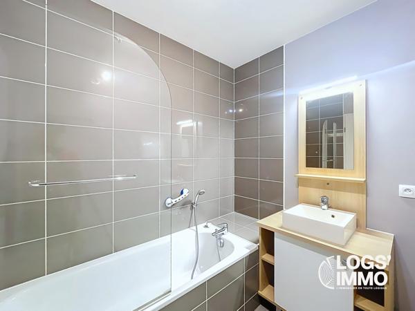 SANGUINET – Centre | Appartement T3 lumineux avec balcon et parking