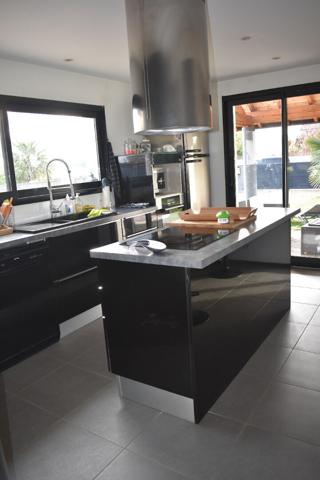 Vente
                Maison122 m² - 5 Pièces -
                    ODOS (65310)
