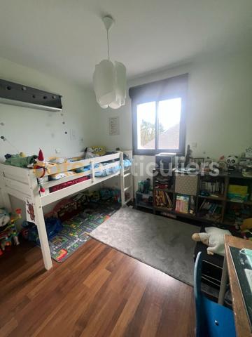 Vente
                Maison122 m² - 5 Pièces -
                    ODOS (65310)