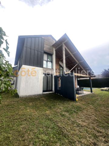 Vente
                Maison122 m² - 5 Pièces -
                    ODOS (65310)