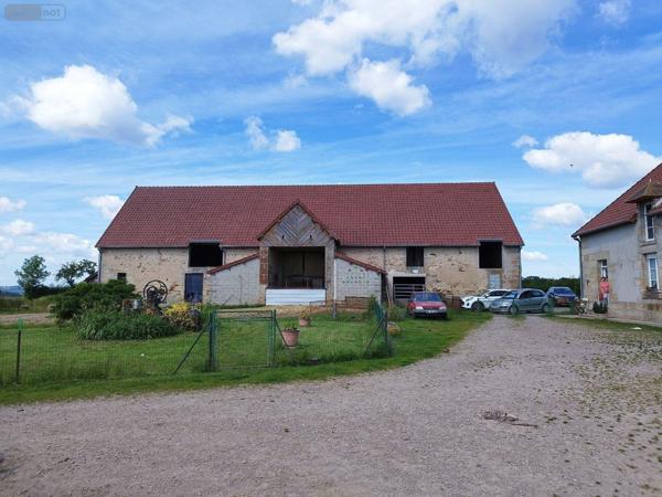 Maison à vendre à Sainte-Sévère-sur-Indre dans l'Indre (36160), ref : 2463