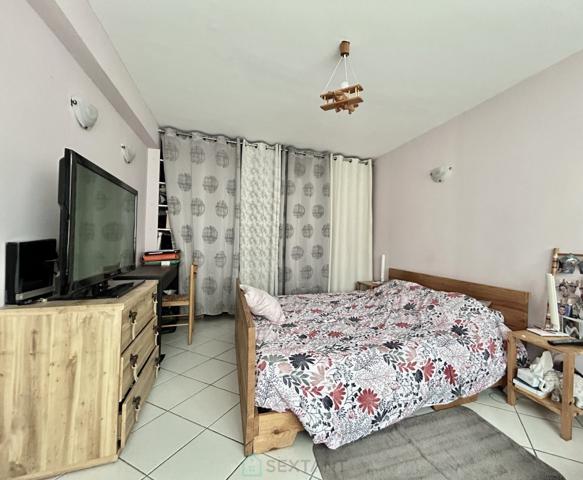 Jolie maison sur secteur prisé avec une chambre en rdc.