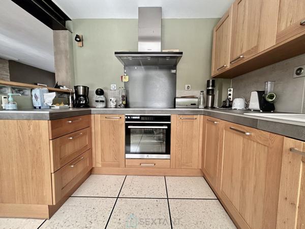 Jolie maison sur secteur prisé avec une chambre en rdc.