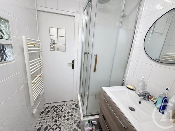 Appartement F1 à vendre  1 pièce - 27,49 m2 GONESSE - 95