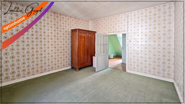 Maison à vendre Souvigny 170 m² à rénover avec dépendance proche Moulins fort potentiel investisseur