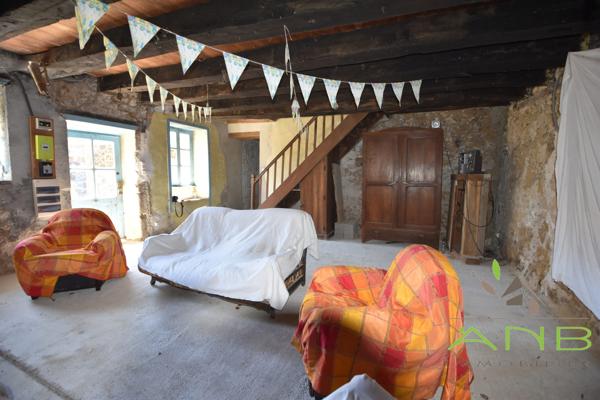 Maison en pierre à rénover