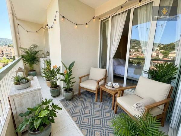 Vente                                                      Appartement
                        
                     3 pièces                      70 m2                     à Nice